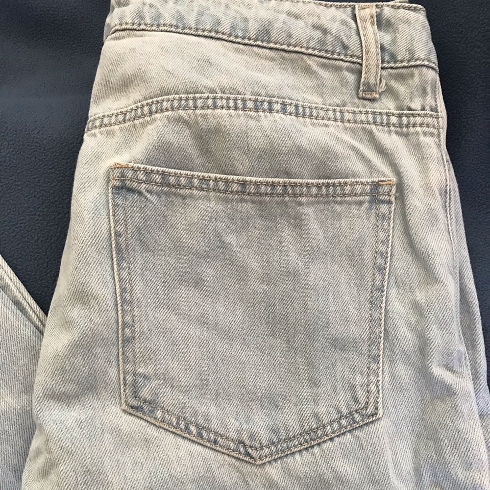Forever 21 Light Blue Mom Jeans - Picture 2 of 13